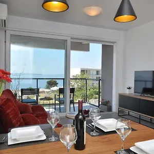  Apartment Carmen, Znjan,