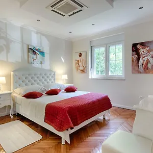  Apartment Marella Luxe At The Bacvice & Centre
